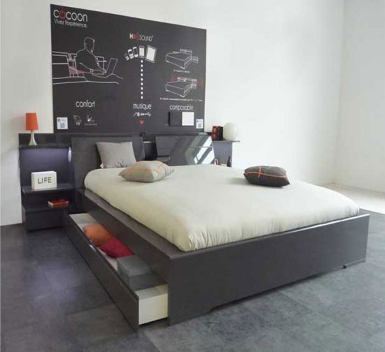 cocoon-grey-gloss-bed-with-speaker-headboard_1366907438